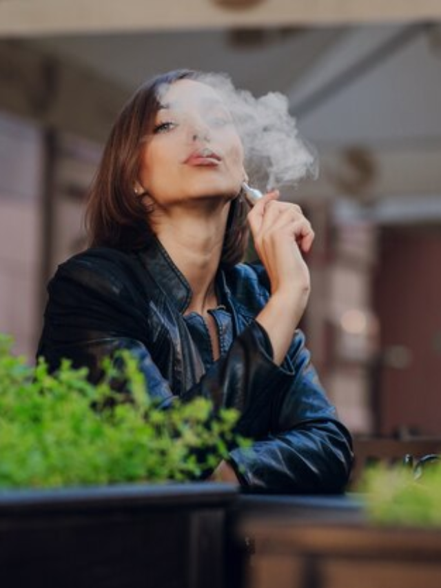 5 Benefits of Smoking CBD